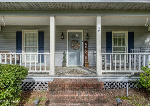 Photo 3 of Single family home for sale at 152 Walnut St, Barnwell, SC 29812 | MLS# 100603347 | Listing updated on 2026-10-15