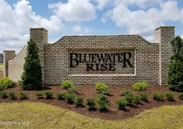 Photo 1 of Single family home for sale at 1007 Croaker Ct, New Bern, NC 28562 | MLS# 100601023 | Listing updated on 2026-09-10