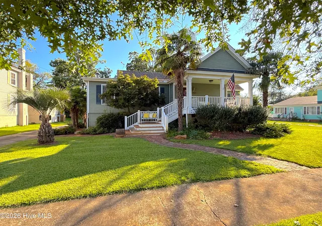 Photo 1 of Single family home for sale at 690 E Main St, Belhaven, NC 27810 | MLS# 100601161 | Listing updated on 2026-09-11