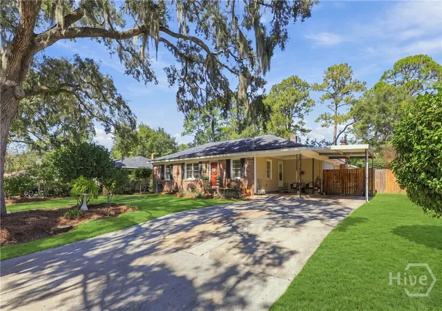 Photo 1 of Single family home for sale at 1934 Brogdon St, Savannah, GA 31406 | MLS# SA366488 | Listing updated on 2026-10-29