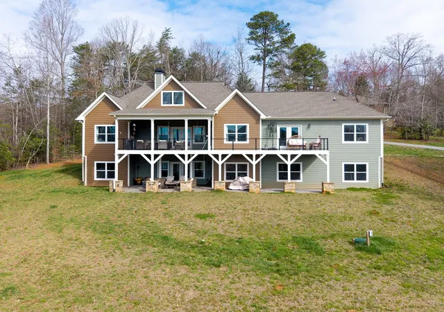 Photo 3 of Single family home for sale at 193 Mountain Harbour Dr, Hayesville, NC 28904 | MLS# 98544161 | Listing updated on 2026-09-08
