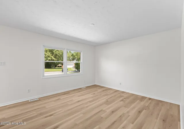 Photo 4 of Single family home for sale at 103 Allen Pl, Jacksonville, NC 28546 | MLS# 100601352 | Listing updated on 2026-09-04