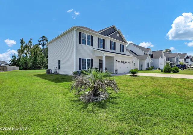 Photo 2 of Single family home for sale at 51 W Broughton Ln, Rocky Point, NC 28457 | MLS# 100598426 | Listing updated on 2026-10-08