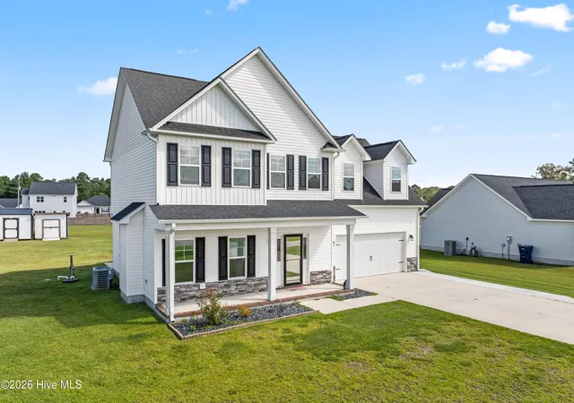 Photo 1 of Single family home for sale at 158 Uzzell Rd, Hubert, NC 28539 | MLS# 100603172 | Listing updated on 2026-09-12