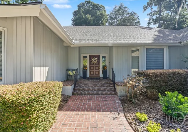 Photo 3 of Single family home for sale at 5 Heatherstone Ln, Savannah, GA 31411 | MLS# SA364880 | Listing updated on 2026-10-23
