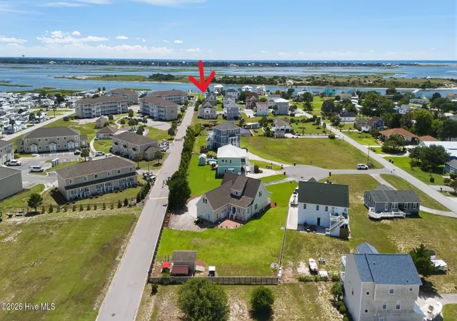 Photo 3 of Single family home for sale at 105 Franklin Ct, Swansboro, NC 28584 | MLS# 100602994 | Listing updated on 2026-09-14