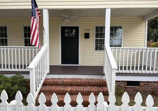 Single family home for sale at 1312 Dock St, Wilmington, NC 28401 | MLS# 100561680