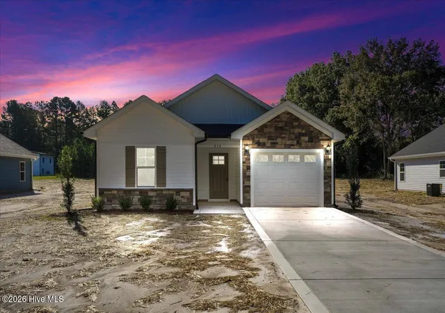 Photo 2 of Single family home for sale at 312 E Howard St, Roseboro, NC 28382 | MLS# 100600975 | Listing updated on 2026-09-12