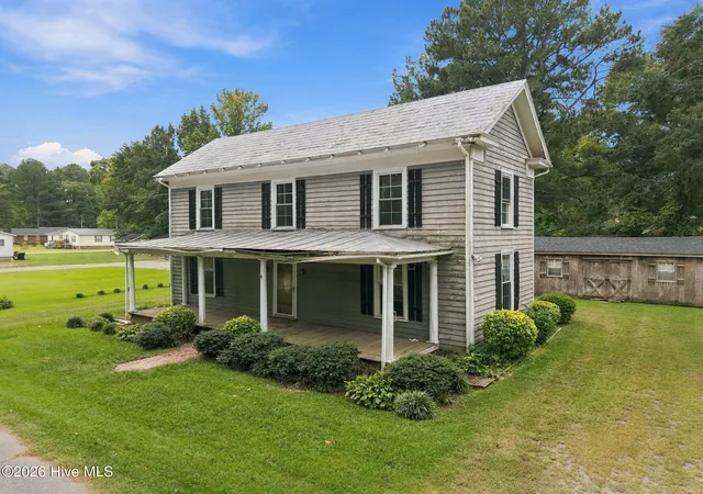 Photo 3 of Single family home for sale at 101 S Chestnut St, Woodland, NC 27897 | MLS# 100607404 | Listing updated on 2026-10-19