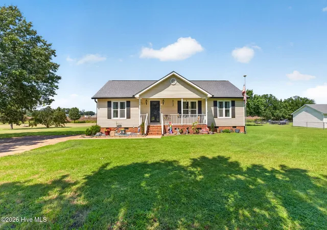 Photo 2 of Single family home for sale at 113 Crosswinds Dr, Selma, NC 27576 | MLS# 100602330 | Listing updated on 2026-09-09