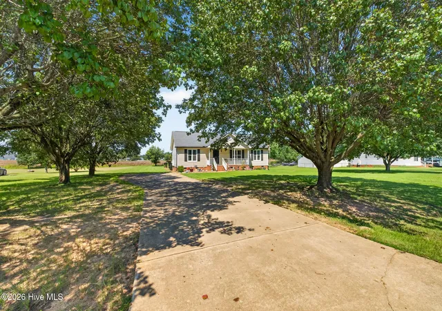Photo 3 of Single family home for sale at 113 Crosswinds Dr, Selma, NC 27576 | MLS# 100602330 | Listing updated on 2026-09-09