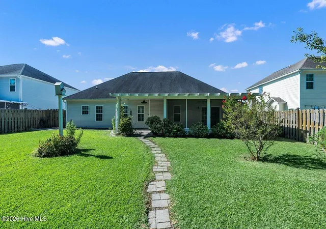 Photo 3 of Single family home for sale at 319 Merin Height Rd, Jacksonville, NC 28546 | MLS# 100602978 | Listing updated on 2026-09-14