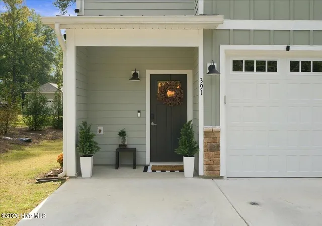 Photo 2 of Townhouse for sale at 391 James St, Vass, NC 28394 | MLS# 100608137 | Listing updated on 2026-10-13