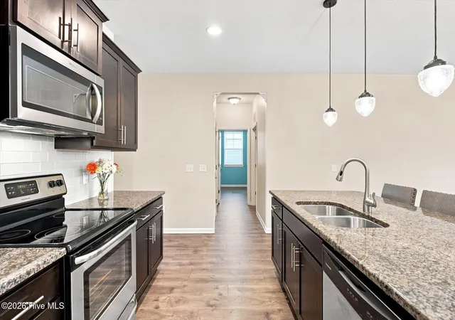 Photo 4 of Single family home for sale at 1861 Bards Dr SE, Bolivia, NC 28422 | MLS# 100602623 | Listing updated on 2026-10-07