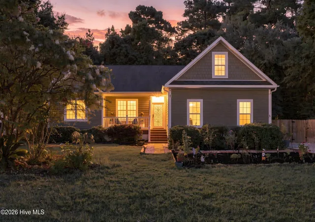 Photo 1 of Single family home for sale at 306 Kemper Rd, Hampstead, NC 28443 | MLS# 100603572 | Listing updated on 2026-09-15