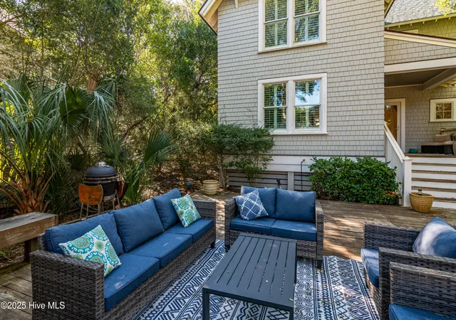 Photo 3 of Single family home for sale at 6 Keypost Ct, Bald Head Island, NC 28461 | MLS# 100601342 | Listing updated on 2026-09-08
