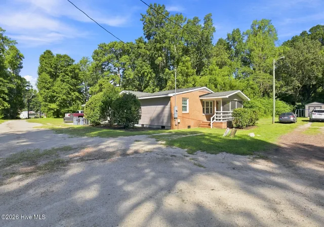 Photo 1 of Single family home for sale at 128 Lamotts Crk Rd, Midway Park, NC 28544 | MLS# 100609339 | Listing updated on 2026-10-27