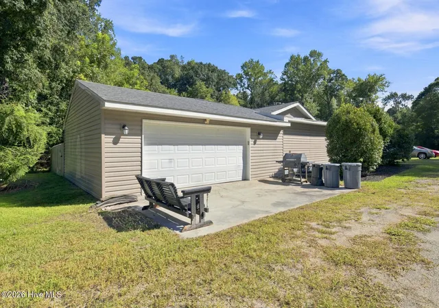 Photo 3 of Single family home for sale at 128 Lamotts Crk Rd, Midway Park, NC 28544 | MLS# 100609339 | Listing updated on 2026-10-27