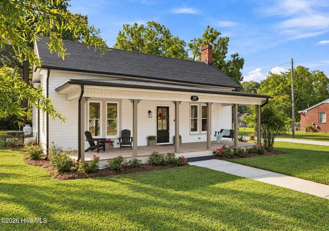 Photo 1 of Single family home for sale at 220 E Branch St, Spring Hope, NC 27882 | MLS# 100563477 | Listing updated on 2026-09-08
