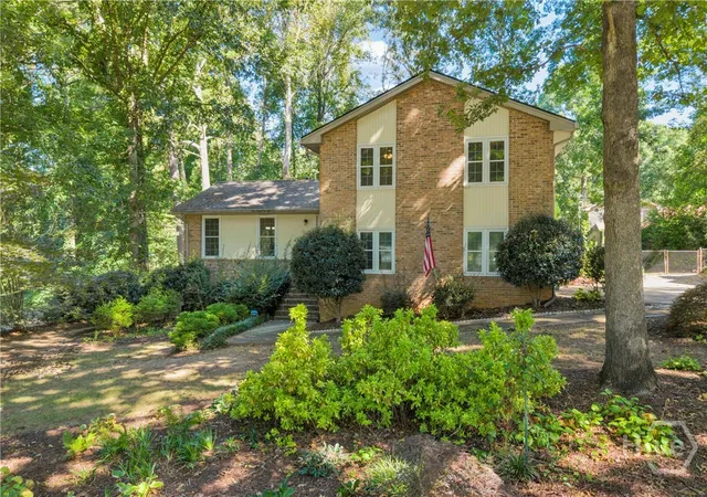 Photo 1 of Single family home for sale at 832 Sweet Briar Ln Se, Conyers, GA 30094 | MLS# CL364161 | Listing updated on 2026-09-15