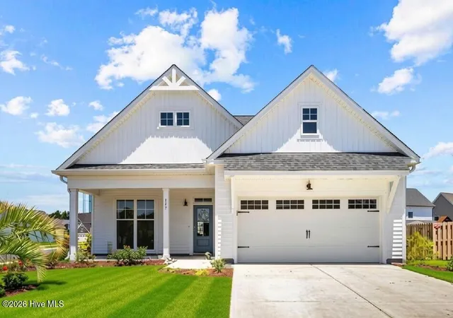 Photo 1 of Single family home for sale at 117 E Yellow Lois Dr, Hampstead, NC 28443 | MLS# 100579829 | Listing updated on 2026-09-05