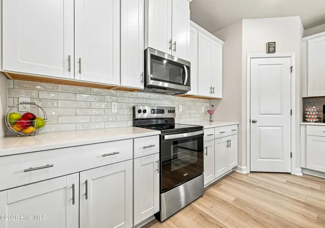 Photo 3 of Single family home for sale at 605 Blackthorne Cir NW, Calabash, NC 28467 | MLS# 100601898 | Listing updated on 2026-09-08