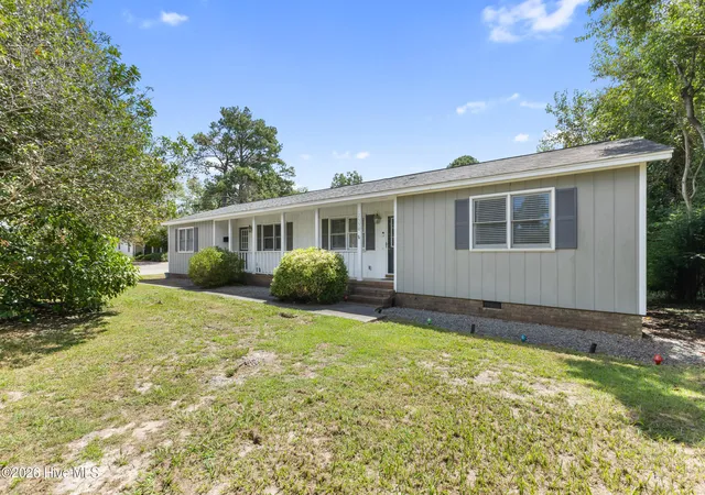 Photo 1 of Multi family home for sale at 2550 Chestnut St, Wilmington, NC 28405 | MLS# 100599384 | Listing updated on 2026-09-11