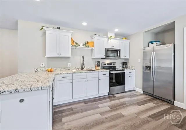 Photo 4 of Single family home for sale at 305 E Fourth St, Springfield, GA 31329 | MLS# SA363066 | Listing updated on 2026-10-17