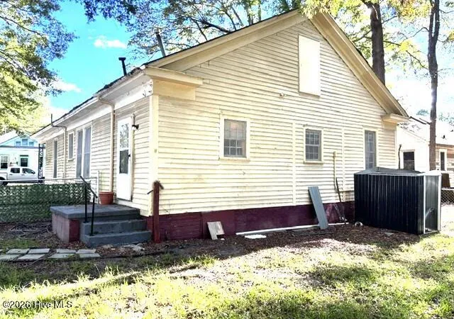 Photo 2 of Single family home for sale at 411 Raleigh Rd Pkwy N, Wilson, NC 27893 | MLS# 100609875 | Listing updated on 2026-10-16