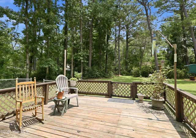 Photo 3 of Single family home for sale at 704 Meadow Ct, Morehead City, NC 28557 | MLS# 100590272 | Listing updated on 2026-10-06