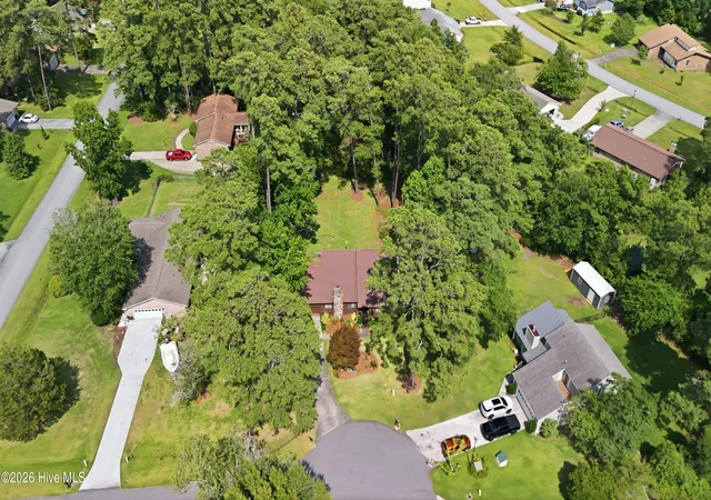 Photo 4 of Single family home for sale at 704 Meadow Ct, Morehead City, NC 28557 | MLS# 100590272 | Listing updated on 2026-10-06