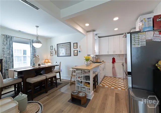 Photo 3 of Single family home for sale at 2122 E 43rd Street, Savannah, GA 31404 | MLS# SA365420 | Listing updated on 2026-10-08