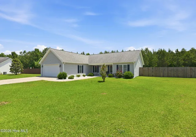Photo 2 of Single family home for sale at 85 Plantation Oaks Dr, New Bern, NC 28560 | MLS# 100601718 | Listing updated on 2026-09-17