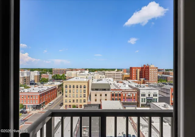 Condo for sale at 14 Grace St #Apt 1114, Wilmington, NC 28401 | MLS# 100600472