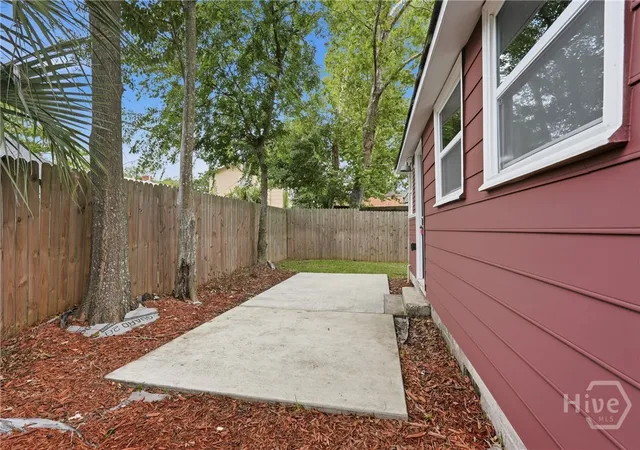 Photo 32 of Single family home for sale at 1121 Se 36th Street, Savannah, GA 31404 | MLS# SA358319 | Listing updated on 2026-09-12