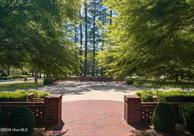 Photo 4 of Single family home for sale at 3407 Timberlake Ct, Kinston, NC 28504 | MLS# 100602423 | Listing updated on 2026-09-10