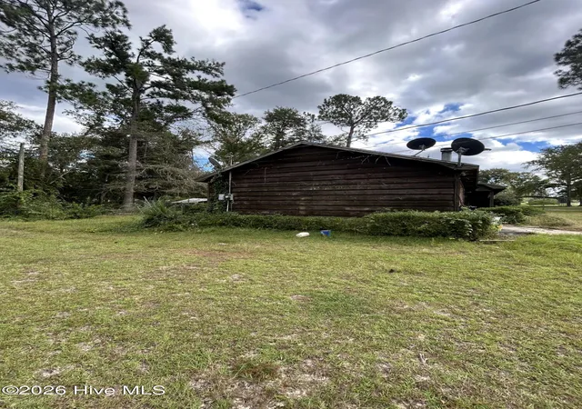 Photo 2 of Single family home for sale at 156 N Jefferson St Ext, Lyons, GA 30436 | MLS# 100610987 | Listing updated on 2026-10-30