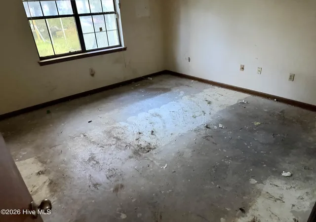 Photo 4 of Single family home for sale at 156 N Jefferson St Ext, Lyons, GA 30436 | MLS# 100610987 | Listing updated on 2026-10-30