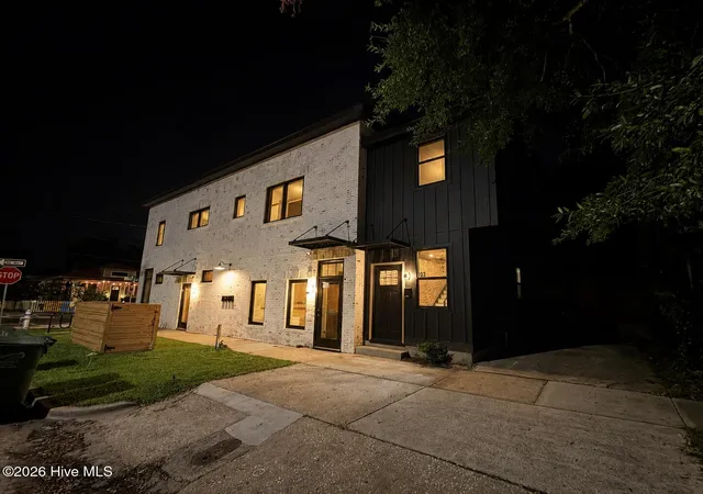 Photo 3 of House for sale at 1202 Chestnut St, Wilmington, NC 28401 | MLS# 100601133 | Listing updated on 2026-09-30