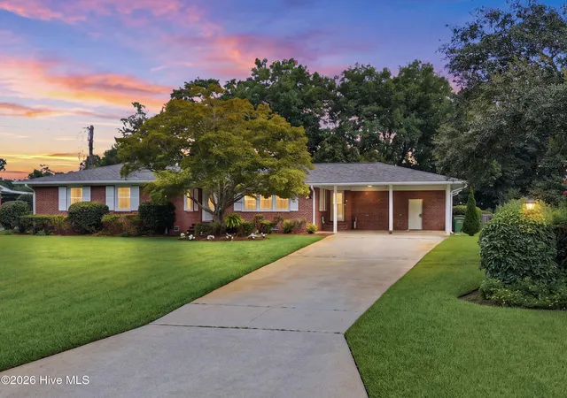Photo 1 of Single family home for sale at 333 Johnston Dr, Wilmington, NC 28412 | MLS# 100601348 | Listing updated on 2026-09-11