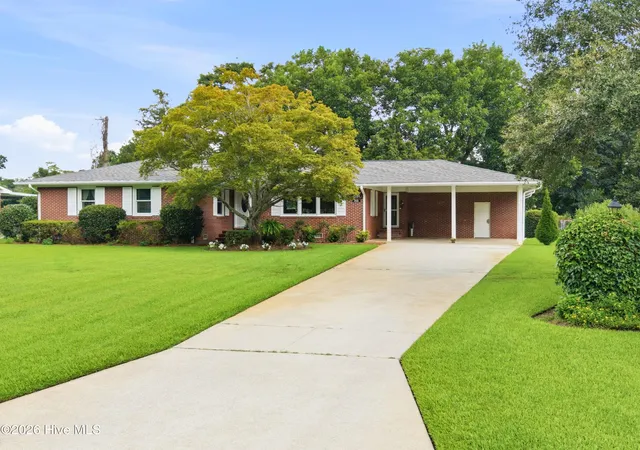 Photo 2 of Single family home for sale at 333 Johnston Dr, Wilmington, NC 28412 | MLS# 100601348 | Listing updated on 2026-09-11