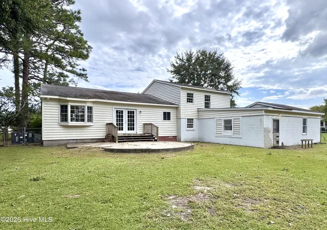 Photo 3 of Single family home for sale at 2831 Easy St, Newport, NC 28570 | MLS# 100601855 | Listing updated on 2026-09-23