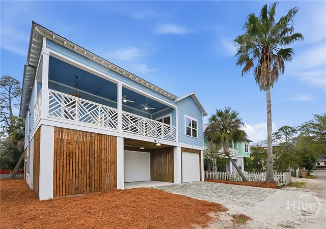 Photo 1 of Single family home for sale at 3 Hodges St, Tybee Island, GA 31328 | MLS# SA352108 | Listing updated on 2026-10-21