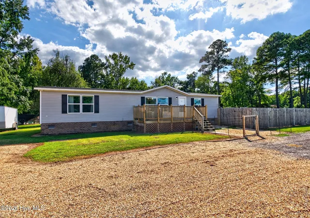 Photo 4 of Manufactured home for sale at 16 Knight Ln, Corapeake, NC 27926 | MLS# 100602280 | Listing updated on 2026-09-13