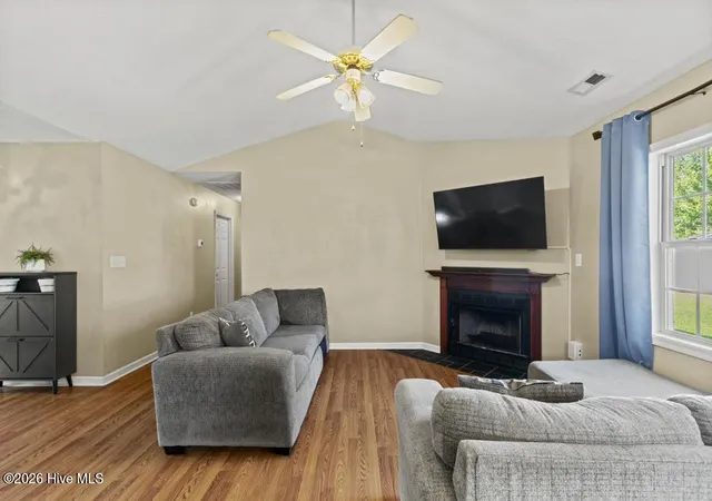Photo 4 of Single family home for sale at 238 Parnell Rd, Hubert, NC 28539 | MLS# 100601244 | Listing updated on 2026-09-08