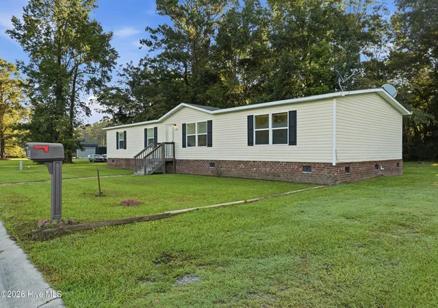 Manufactured home for sale at 5927 Berkley Ct, Grifton, NC 28530 | MLS# 100598275