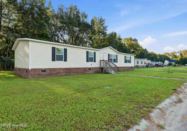 Photo 3 of Manufactured home for sale at 5927 Berkley Ct, Grifton, NC 28530 | MLS# 100598275 | Listing updated on 2026-09-20