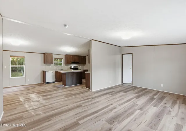 Photo 3 of Manufactured home for sale at 5927 Berkley Ct, Grifton, NC 28530 | MLS# 100598275 | Listing updated on 2026-10-04
