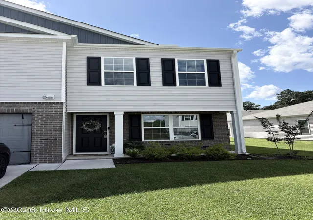 Photo 2 of Single family home for sale at 4009 Emerald View, New Bern, NC 28560 | MLS# 100596546 | Listing updated on 2026-09-14