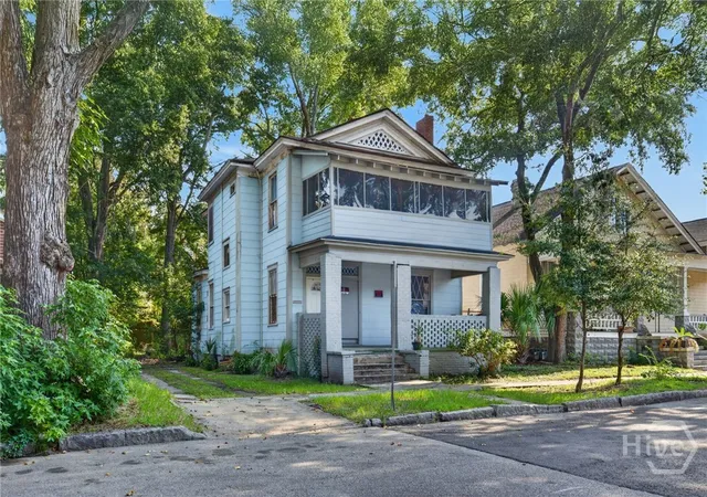 Photo 1 of Single family home for sale at 1120 E 33rd Street, Savannah, GA 31404 | MLS# SA362609 | Listing updated on 2026-09-03